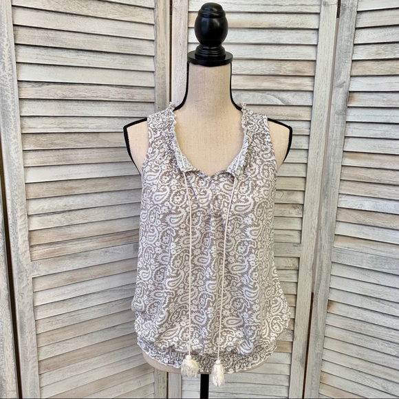 Tru Self Tops - ⚡️3 for $20⚡Tru Self Paisley/Floral Sleeveless top
